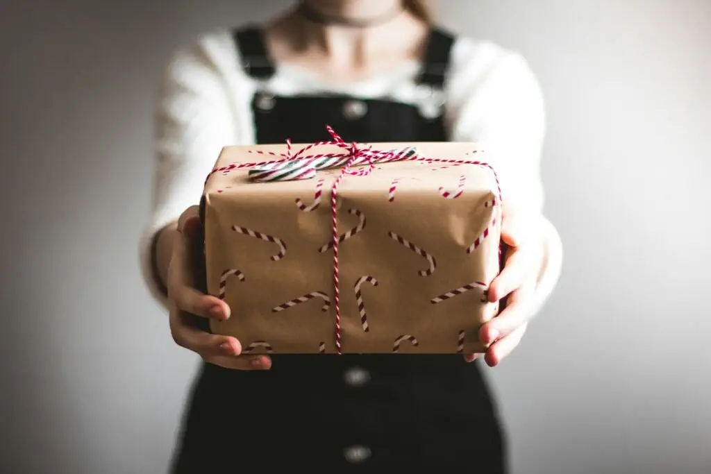 Target Consumer 5 Strategies For Identifying And Reaching Your Target Consumer Target Consumer Personalization